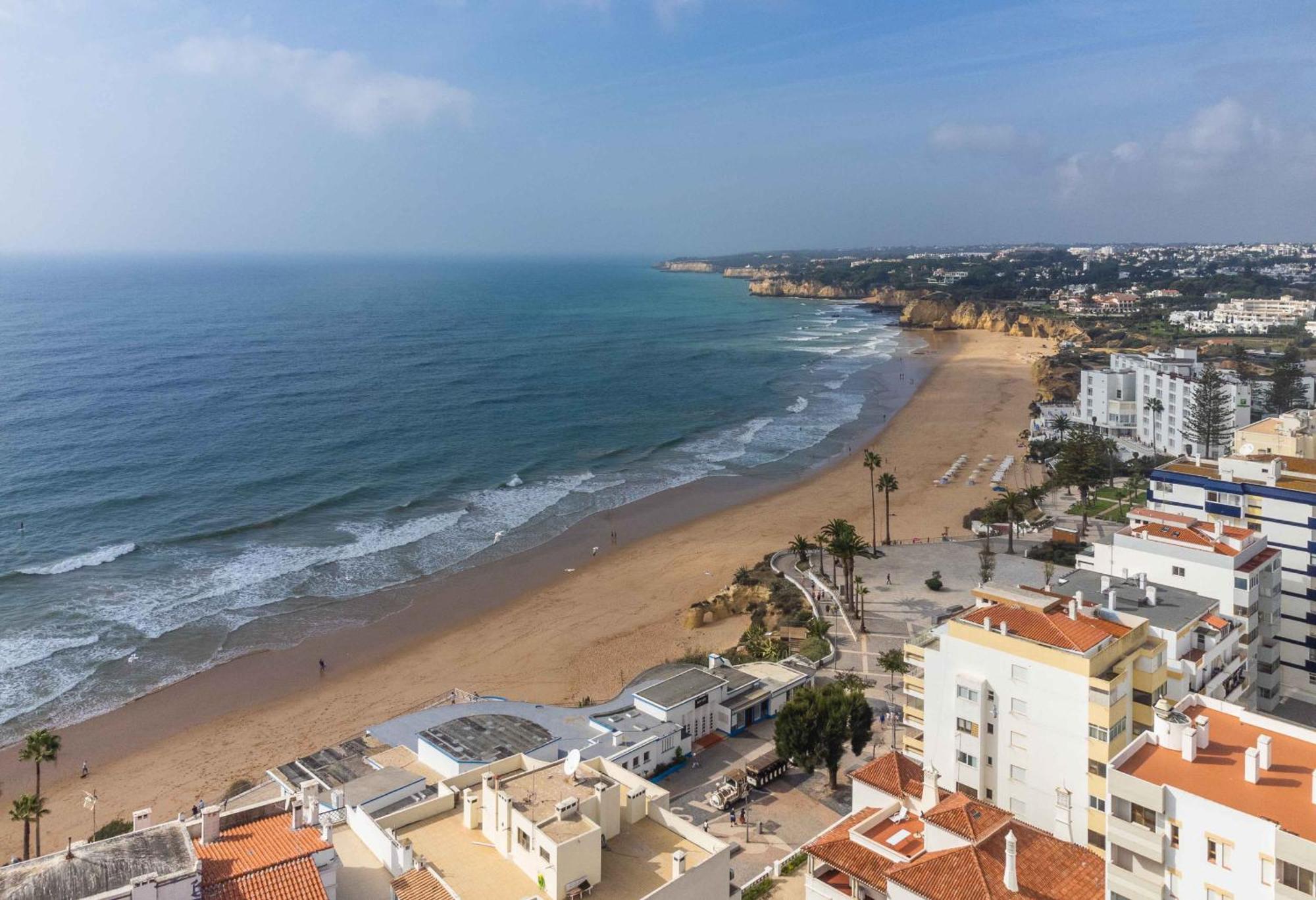 Caravelas 2-bedroom With Pool - 50m From The Apartment *