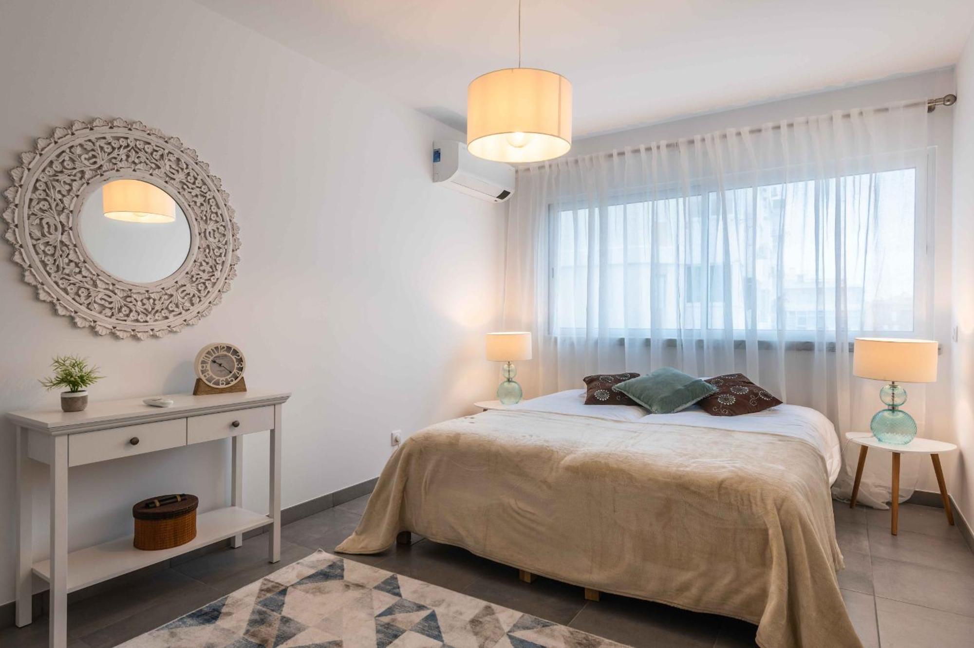 Caravelas 2-bedroom With Pool - 50m From The * Armacao de Pera